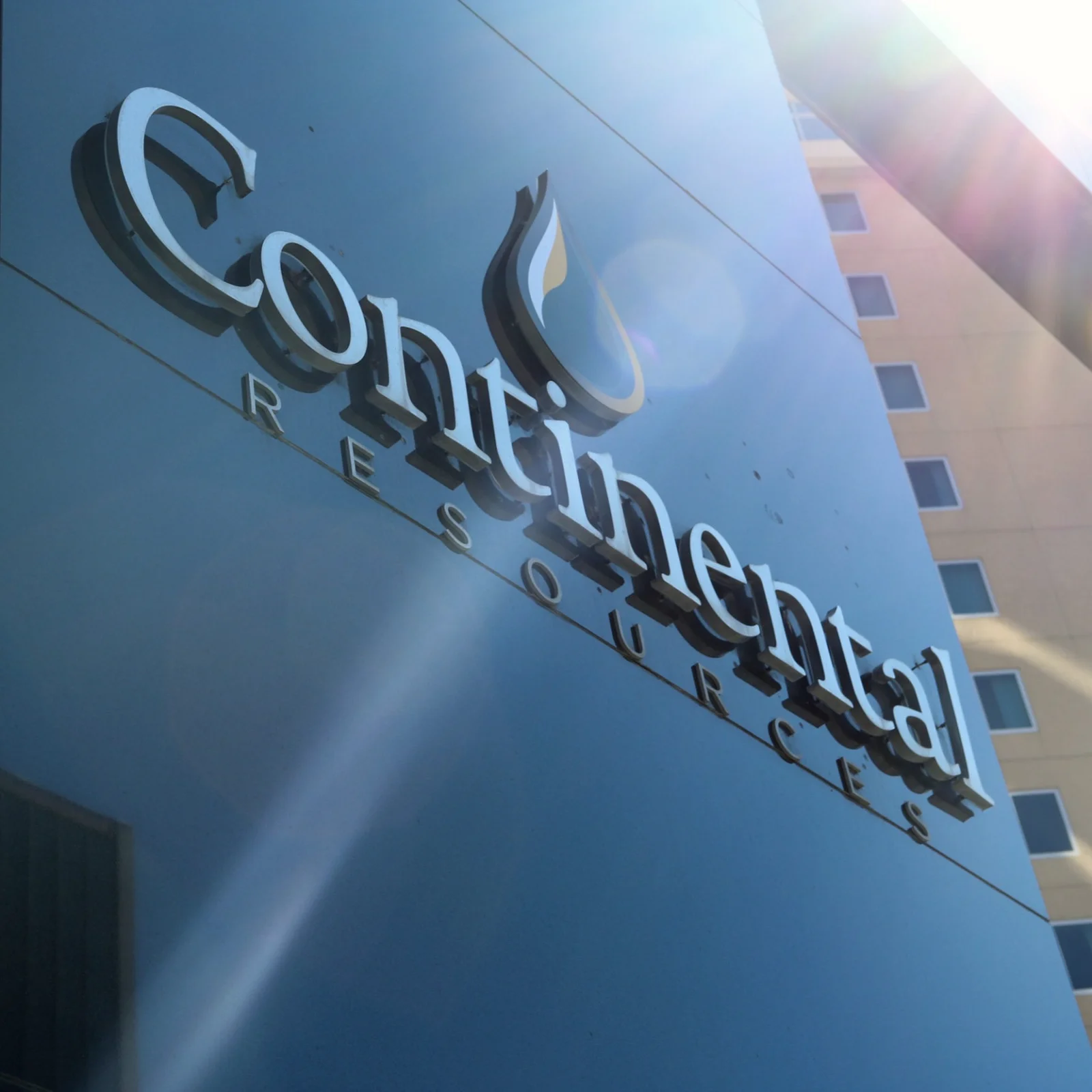 Continental compra 50% de Phoenix y acelera una gran inversión