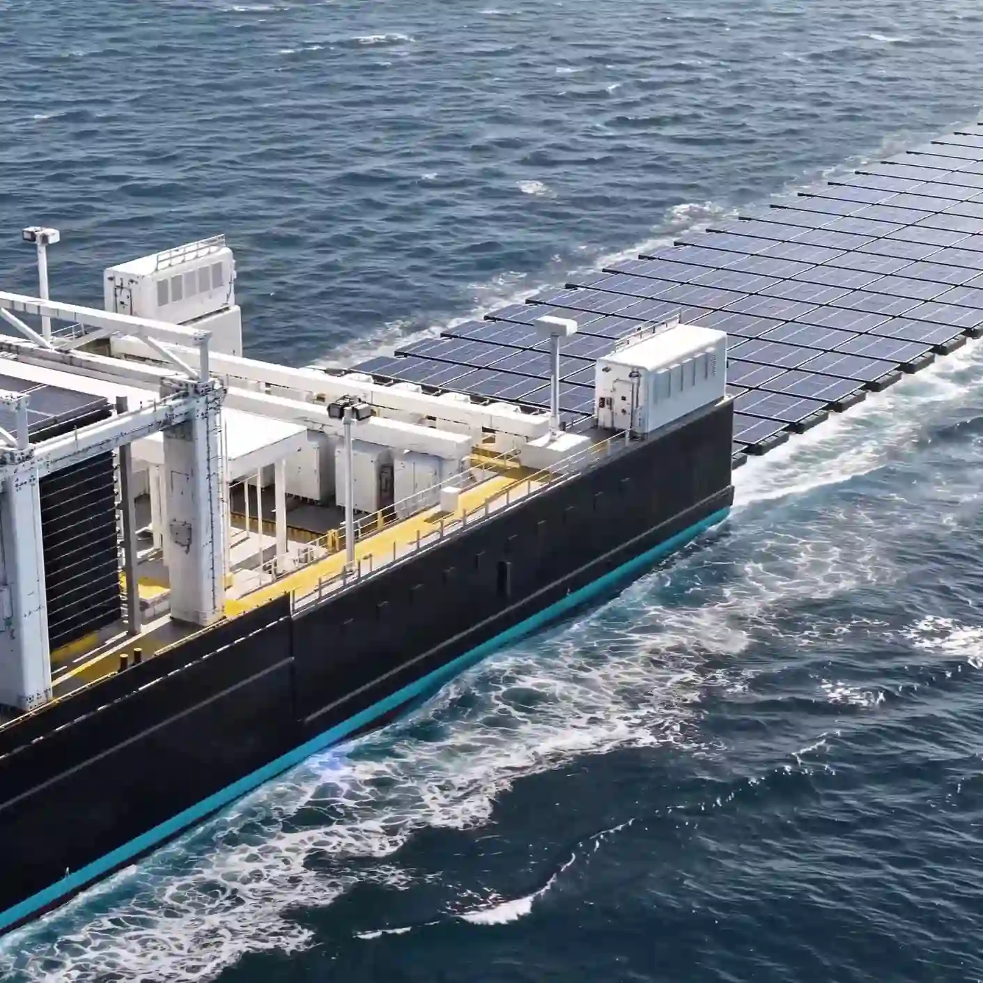 Centros de datos en el mar: la apuesta por la energía solar