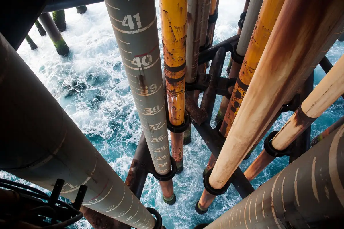 El nuevo esquema de BP vuelve a poner en el centro los activos tradicionales de petróleo y gas, mientras los proyectos renovables pasan a un modelo más selectivo y liviano en capital.