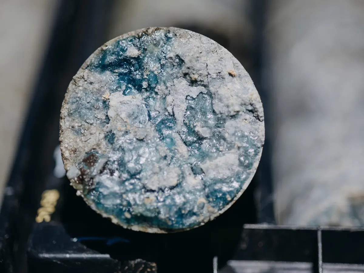Muestra de mineralización de cobre. Los proyectos ubicados en la alta cordillera tienen el potencial de poner a Argentina en el primer nivel internacional.