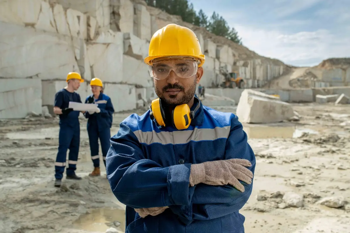 La minería en el NOA impulsa nuevas oportunidades laborales para perfiles técnicos, operativos y profesionales vinculados a proyectos de litio, cobre y servicios.