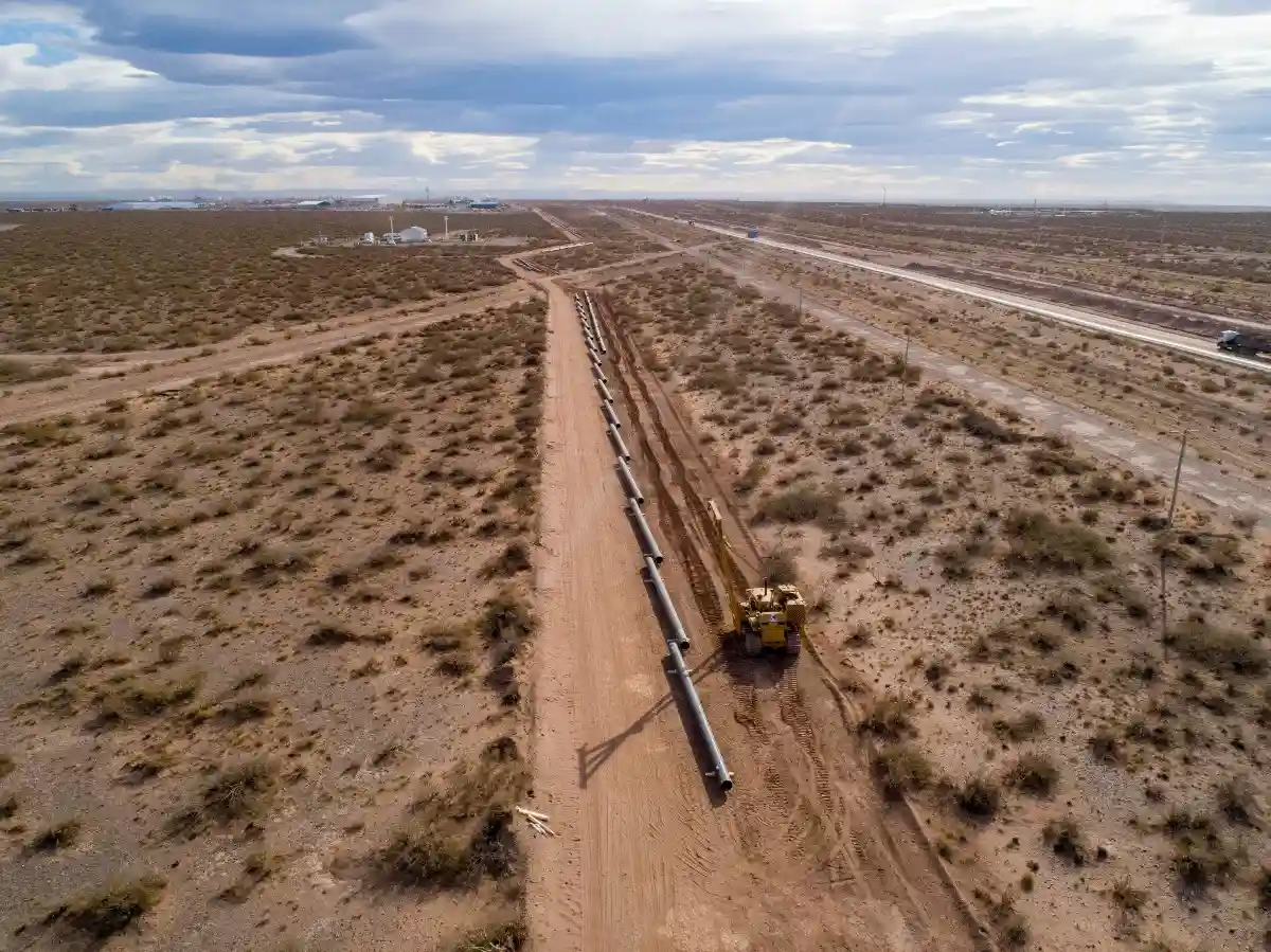 San Matías Pipeline construirá un gasoducto de 472 kilómetros entre Tratayén y la costa de Río Negro, con capacidad para transportar hasta 27 millones de m³ diarios de gas natural.