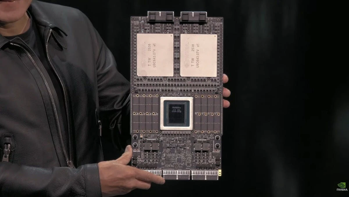 NVIDIA lanza este procesador para competir con Google, Amazon y Microsoft, quienes están invirtiendo fuertemente en infraestructura de IA.
