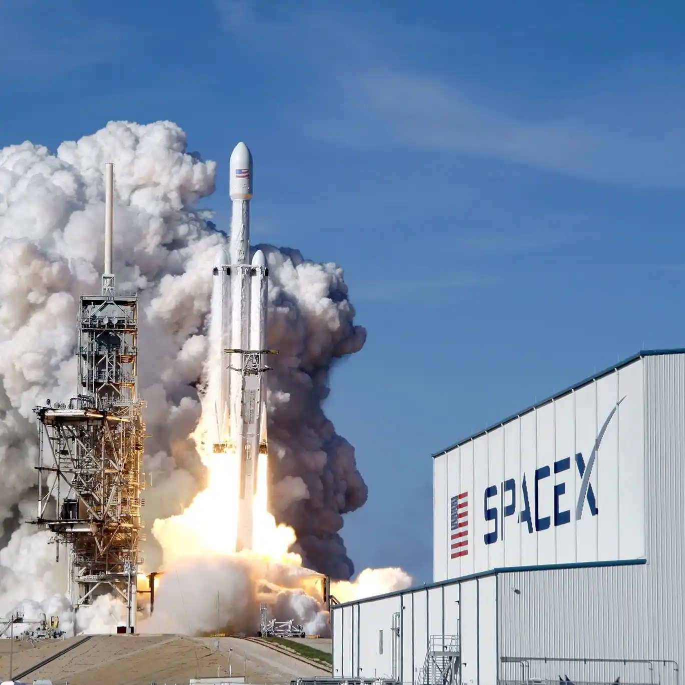 SpaceX prepara una IPO histórica