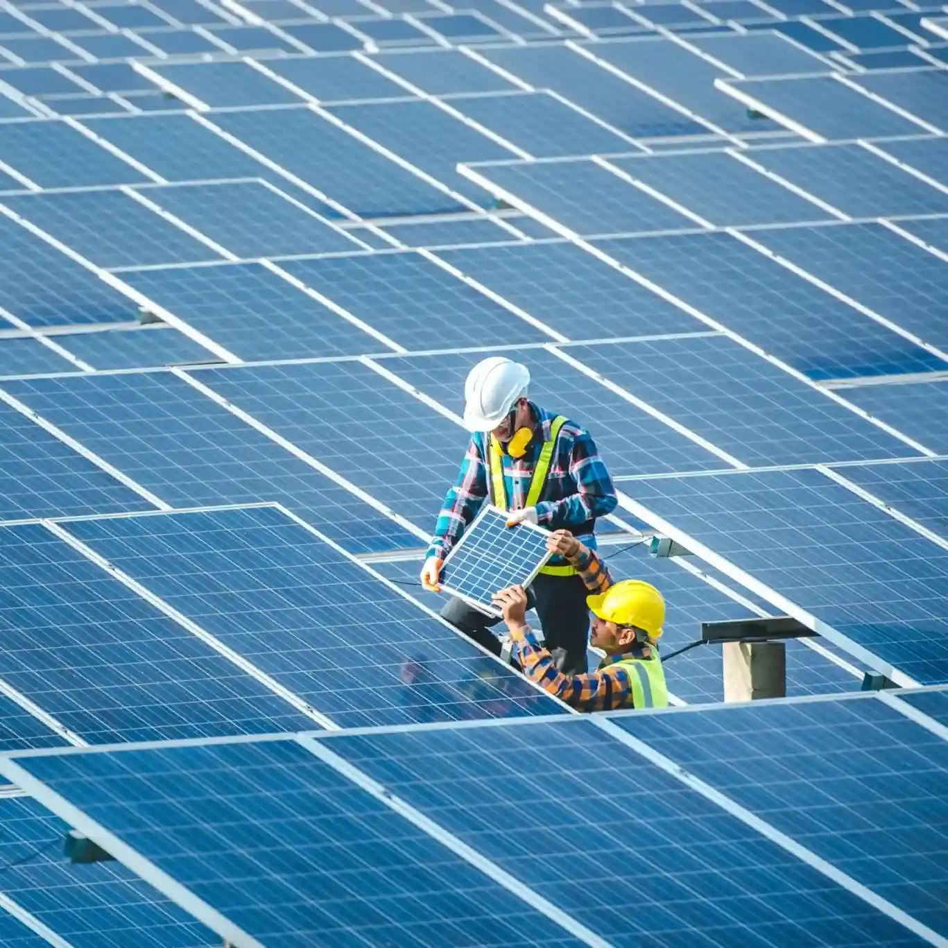 Brasil sube aranceles a baterías para energía solar