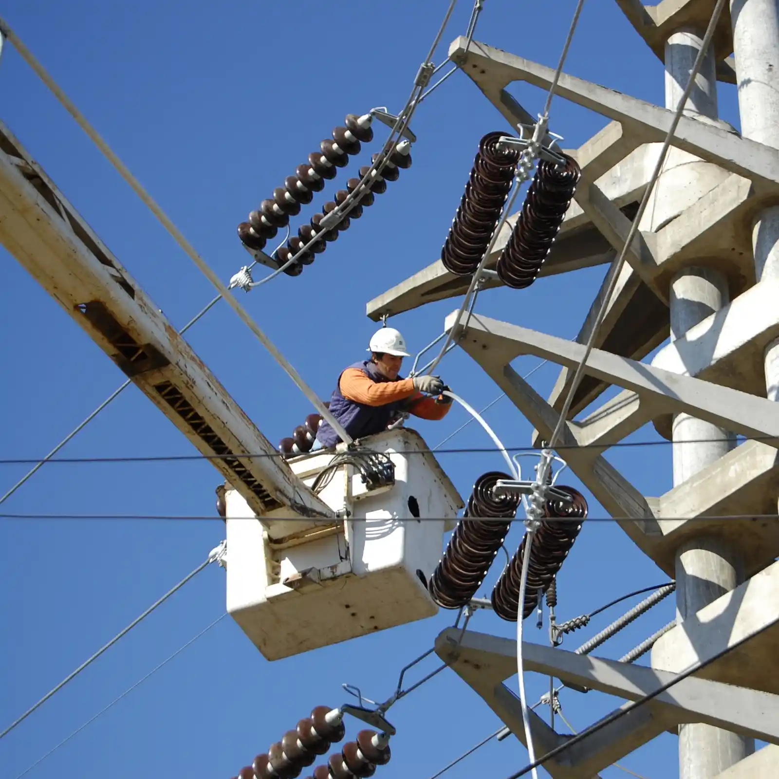 Vaca Muerta reduce el GNL, pero la red eléctrica marca el límite